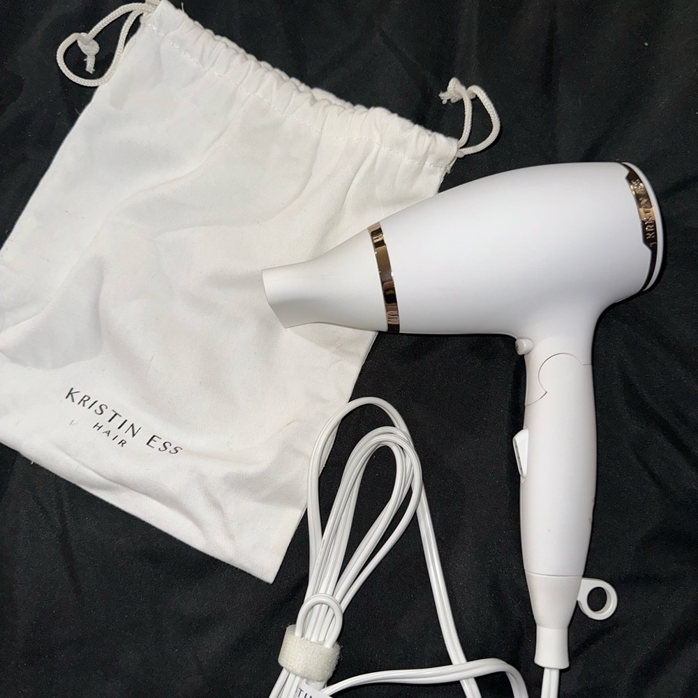 Kristin Ess Hair dryer